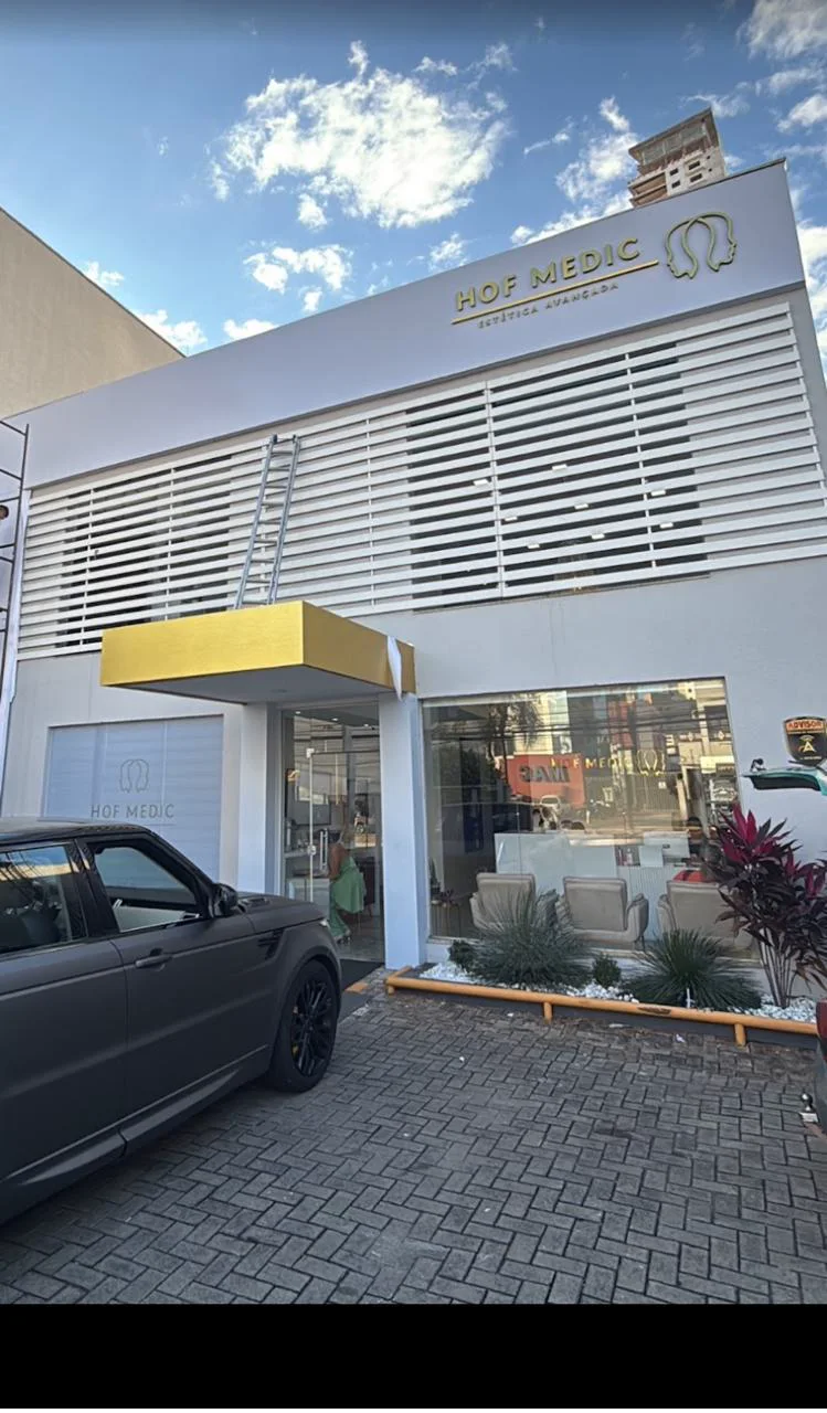 Fachada do edifício onde fica o centro auditivo